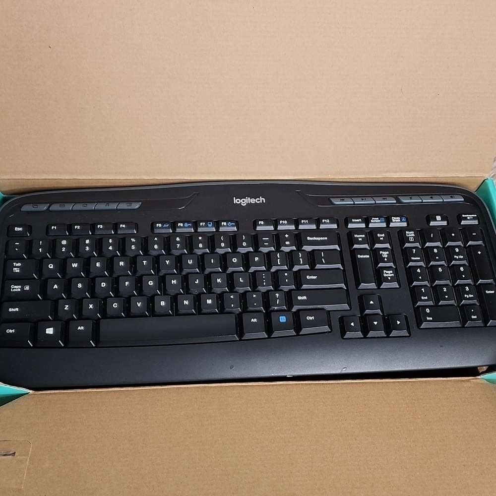 💧LOGITECH | KEYBOARD